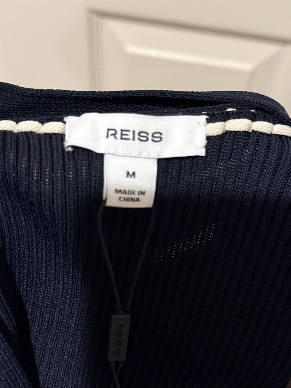 Reiss Lauri Craft-Stitch Top navy ivory
 size medium NWT - Picture 4 of 8